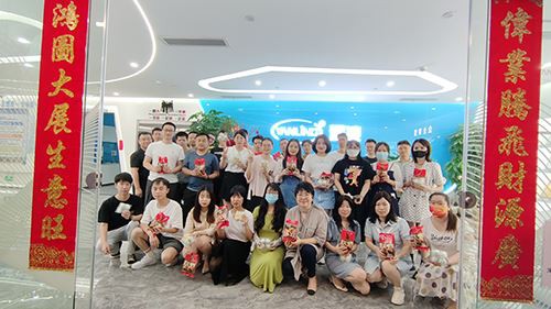 Będę świętować Szczęśliwy Festiwal Smoczych Łodzi!